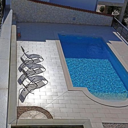 Lovely Apartment With Beautiful Pool Primošten Exterior foto