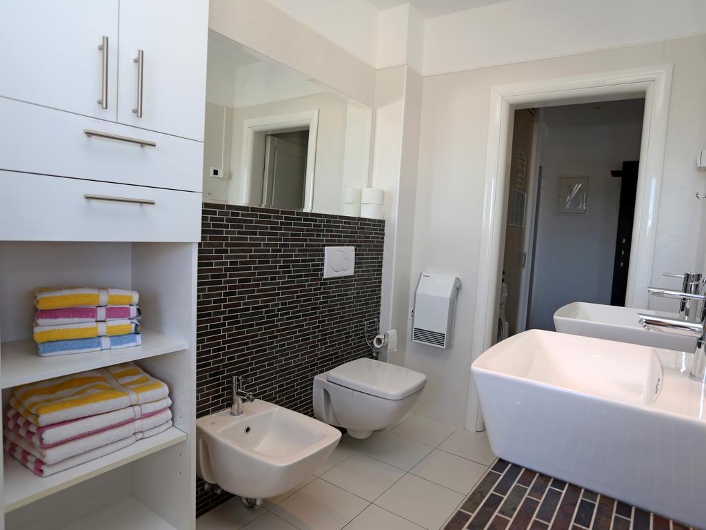 Lovely Apartment With Beautiful Pool Primošten Exterior foto